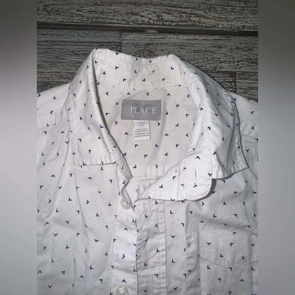 Boys Children's Place White Button Down Shirt with Arrow Pattern, Sz 7-8